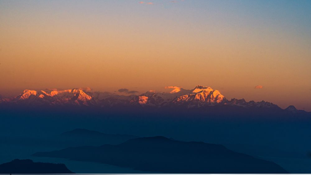 darjeeling sunrise mountain view